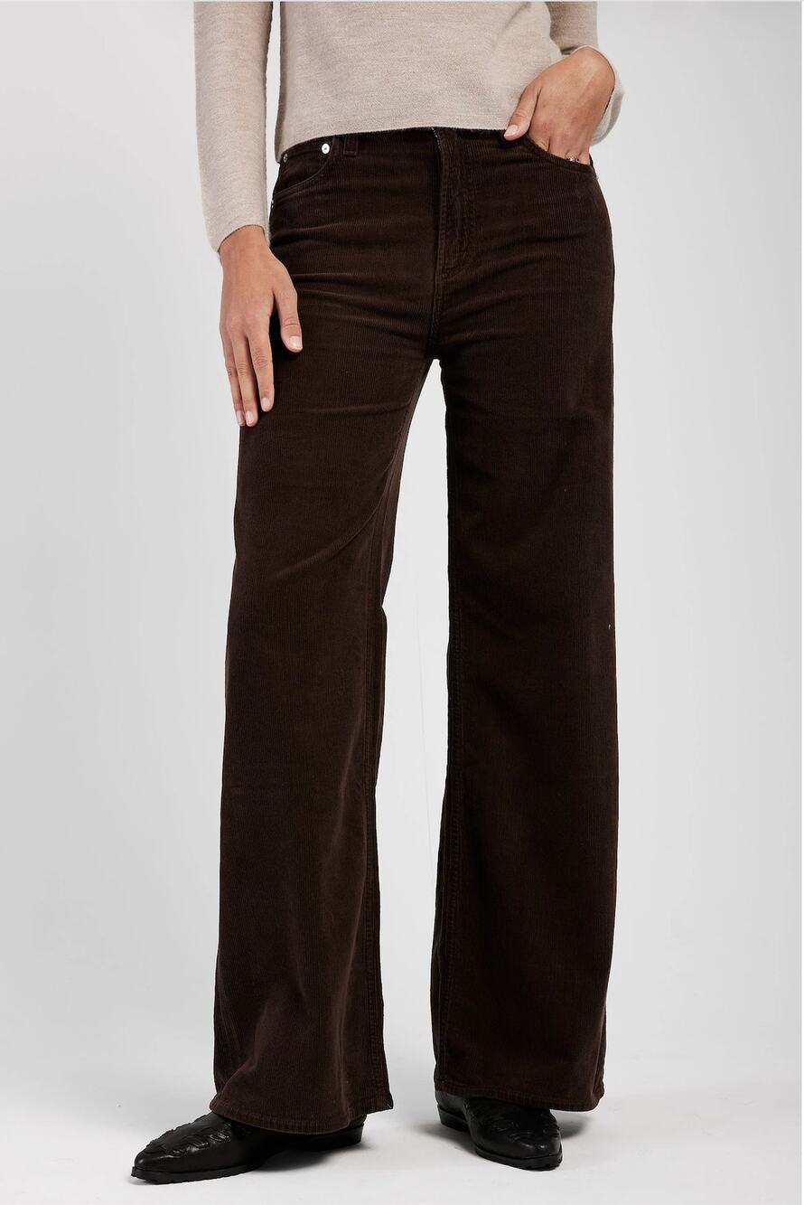 Citizens of Humanity Corduroy Paloma Baggy Pant in Dark Brown Size 26